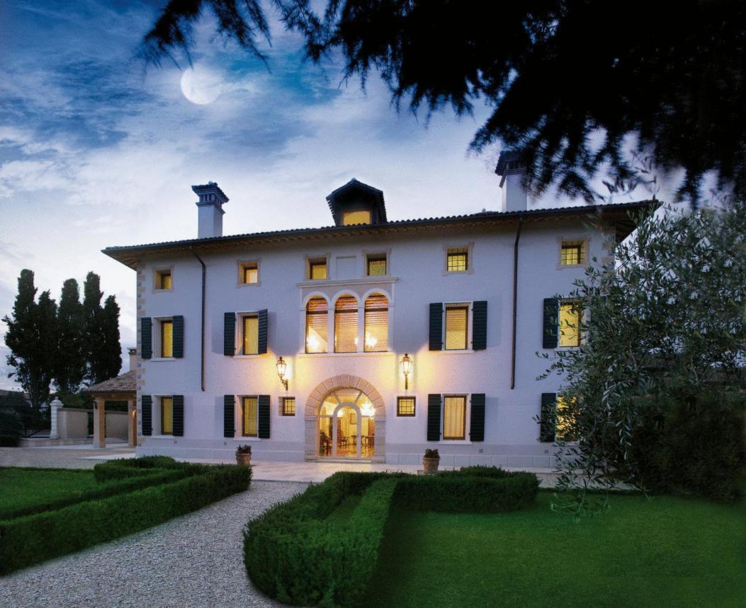 Villa Busta Hotel Montebelluna Buitenkant foto